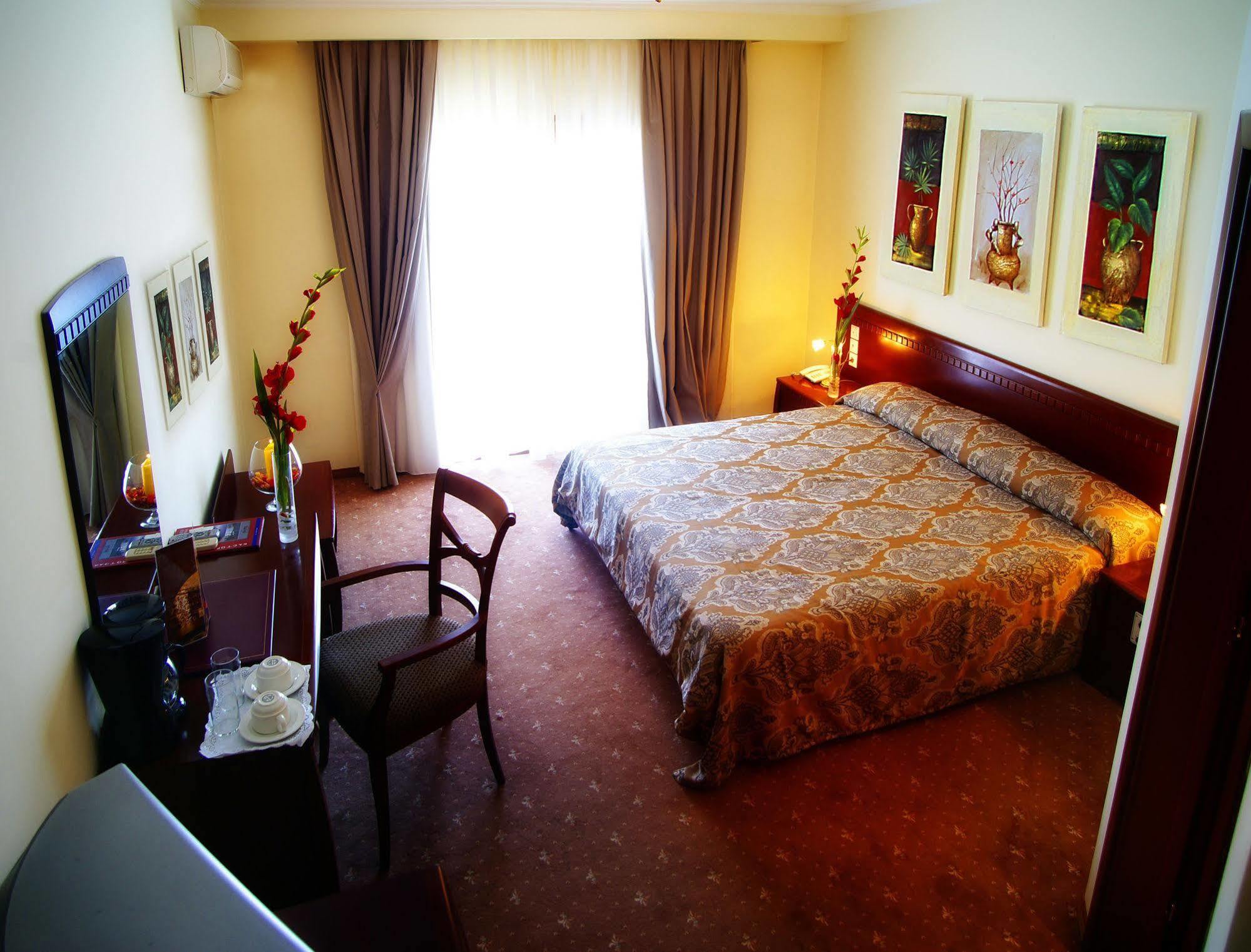 Hotel Nostos Кастория Экстерьер фото